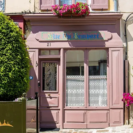 Сasa de vacaciones Du Rempart Avec Balnéo, Garage, 2 Sdb 2wc Vue Sur Les Monuments